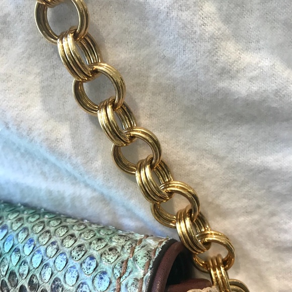 ♓️🅿️ 🦚Prada Reptile and “Straw” Handbag EUC🦚 - Picture 4 of 13